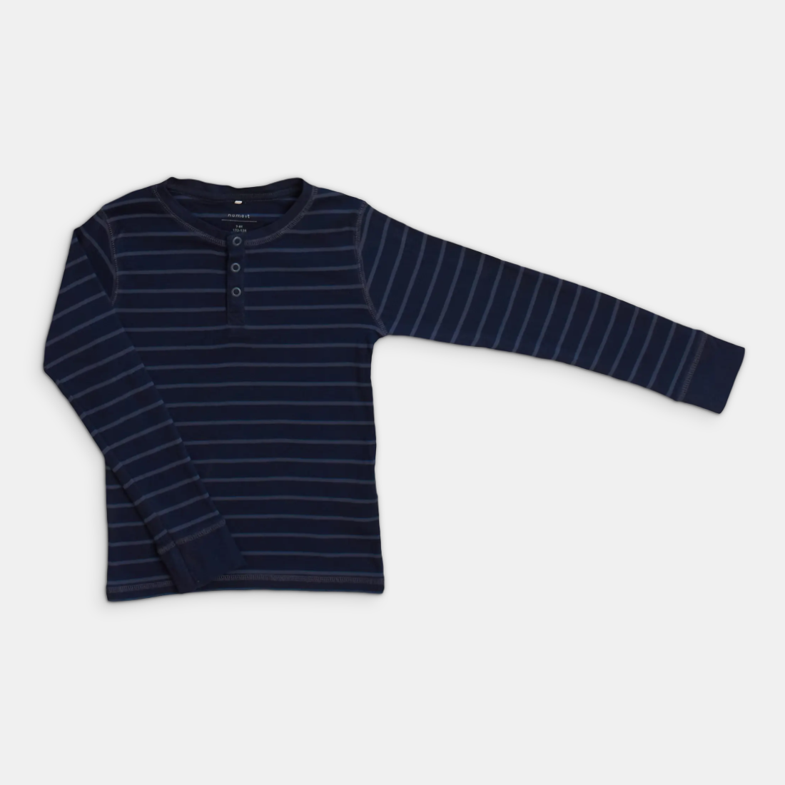 - Storlek 122/128 -