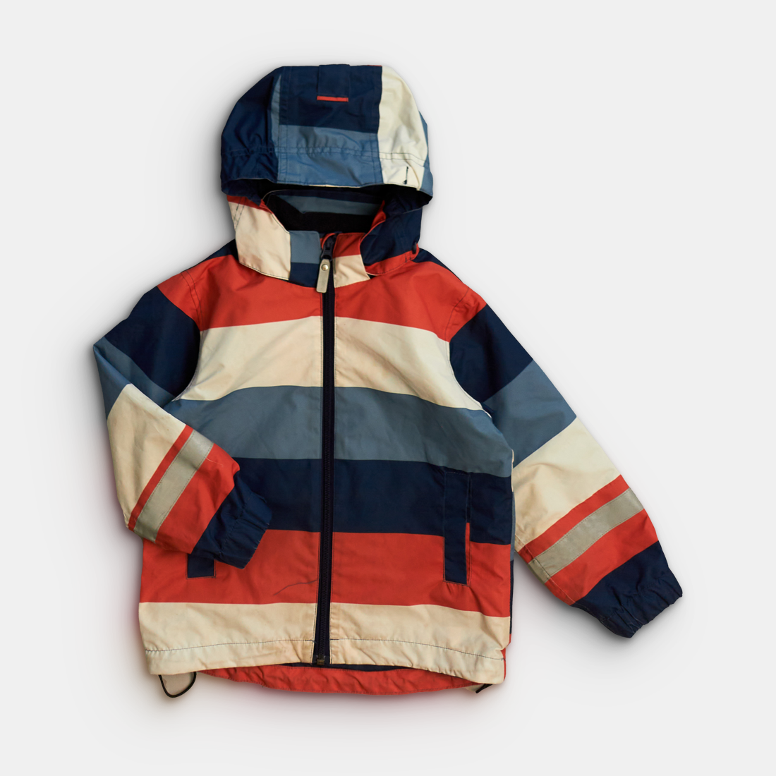 - Storlek 98/104 -