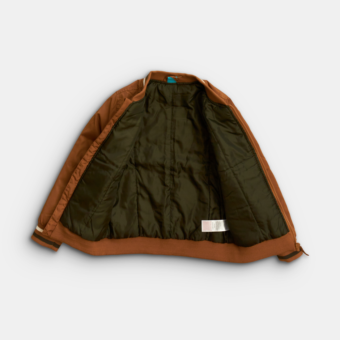 - Storlek 128 -