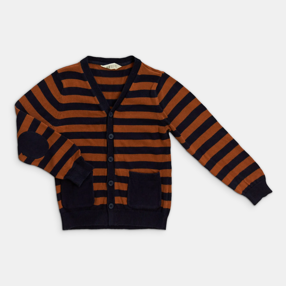 - Storlek 122/128 -