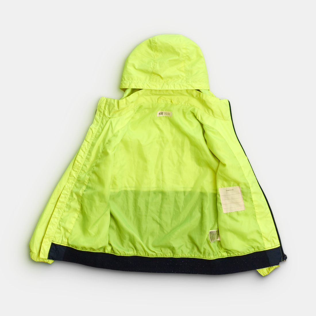 - Storlek 122/128 -