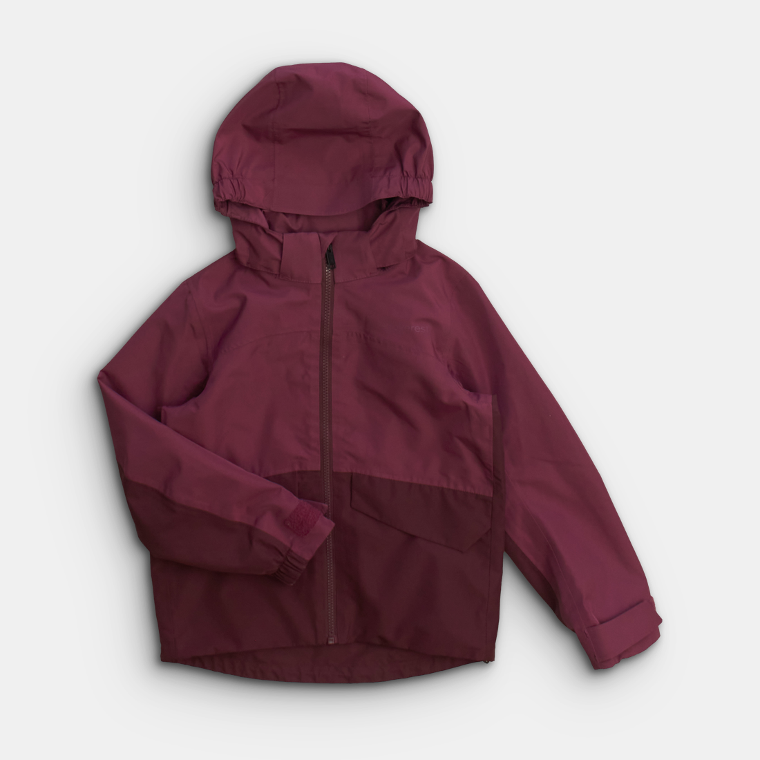 - Storlek 122/128 -