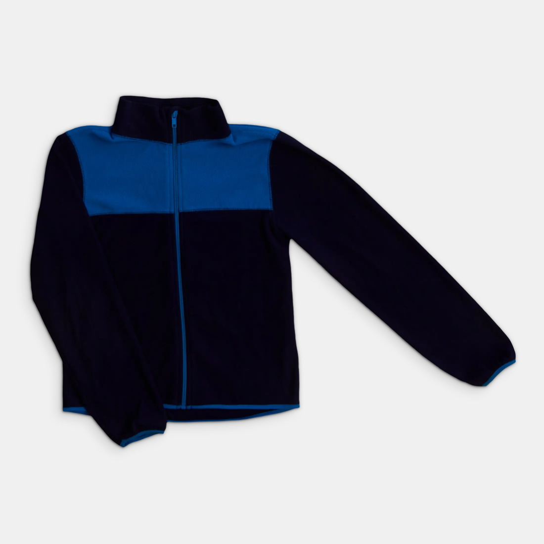 - Storlek 134/140 -