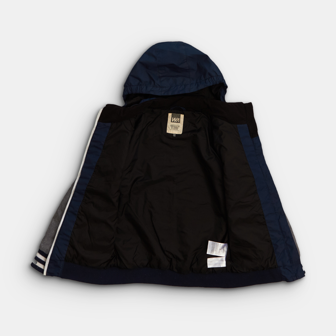 - Storlek 134/140 -