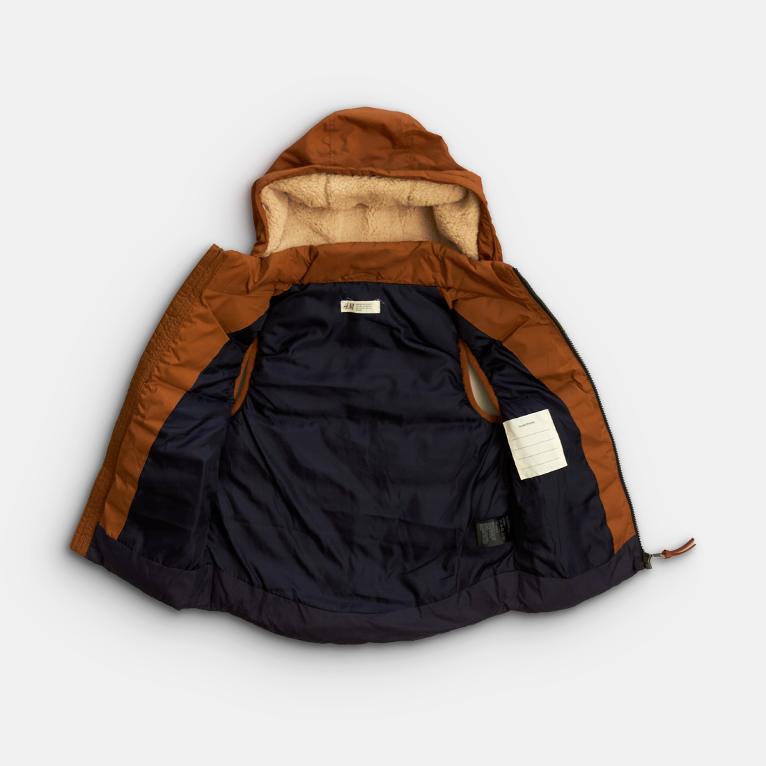 - Storlek 122/128 -
