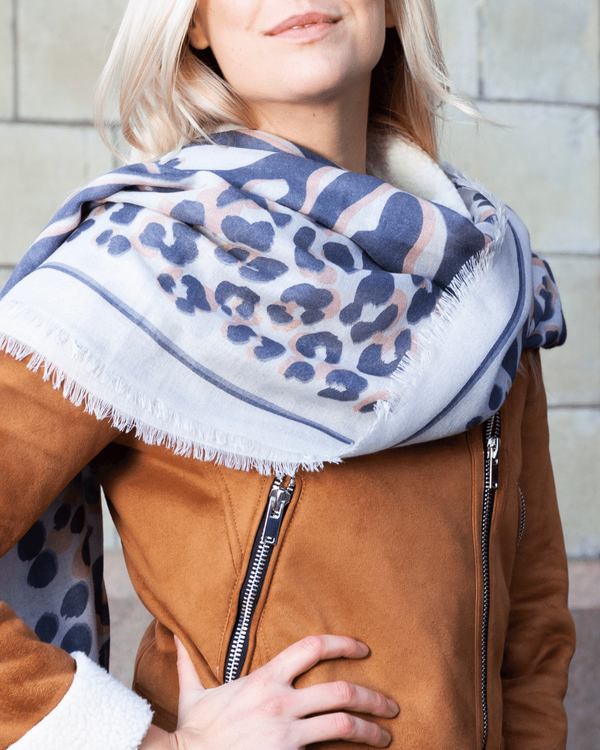 HELENA SAND Light, soft & warm wool scarf - Mjuk ullsjal av finaste kvalitet