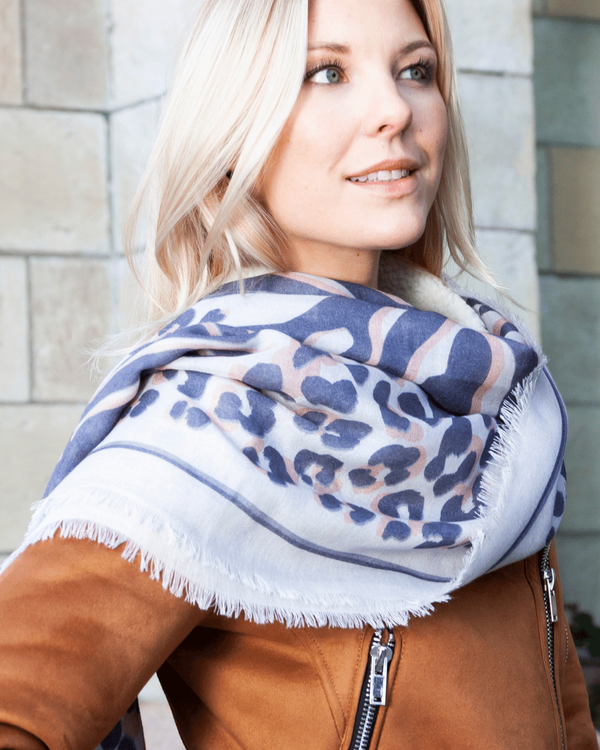 HELENA SAND Light, soft & warm wool scarf - Mjuk ullsjal av finaste kvalitet