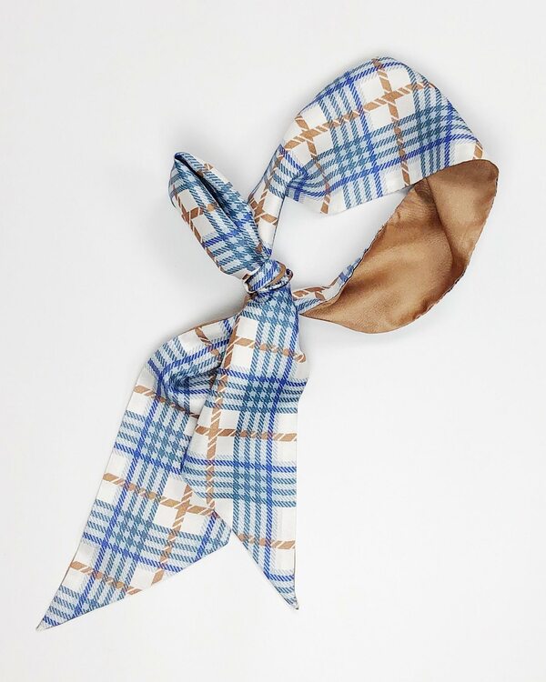 Checked scarf in denim blue & camel by HELENA SAND. 100 % silk. Long twilly shape with flexibel use, style it your way!