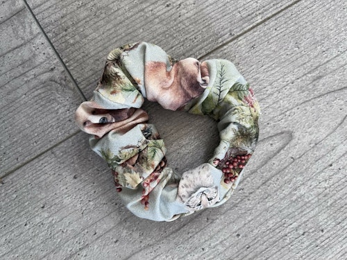 SCRUNCHIE, SKOGSDJUR