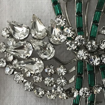 Brosch  Vintage
