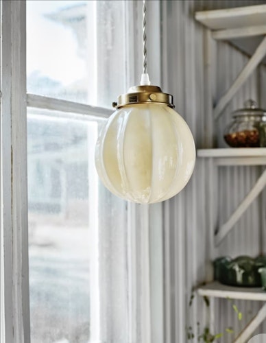 Taklampa Marit Mässing/Opal Beige Liten Munblåst