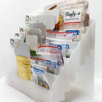 Expandable Bag display.