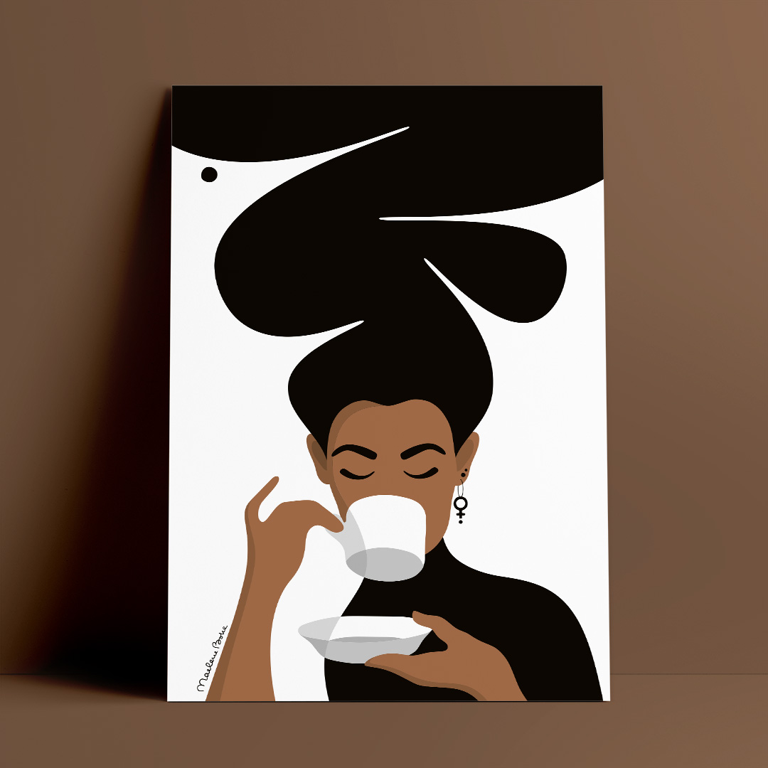 Poster med motivet Kaffekvinnan – en kvinna med stort bubbligt hår, en venussymbol i örat och som njuter av en kopp kaffe. Färg: svartvit.