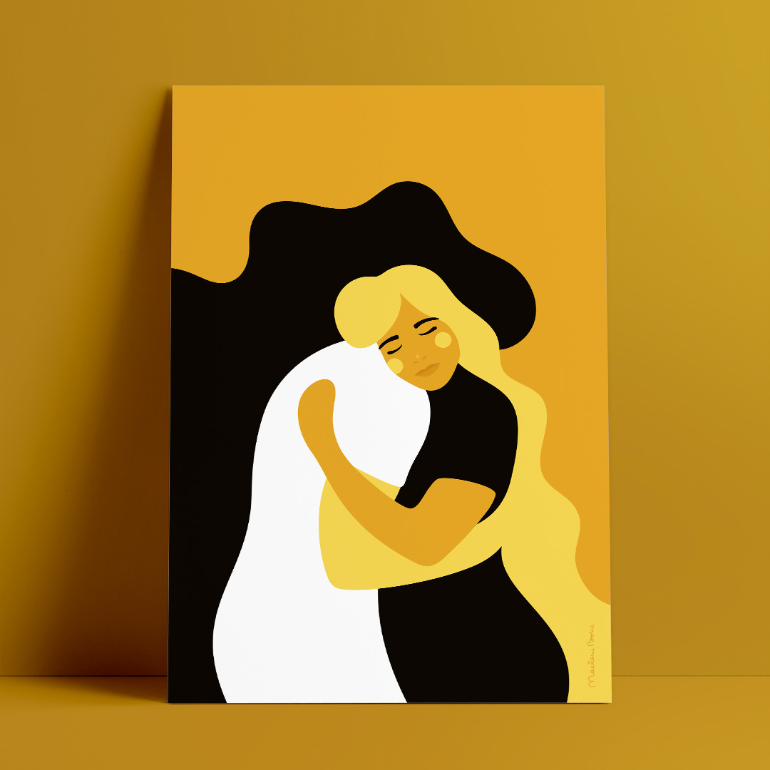 Poster med mjuka, böljande former föreställande två personer som kramas. Motivet heter Kram och går i färgerna svart, vitt, gult och senapsgult / orange.