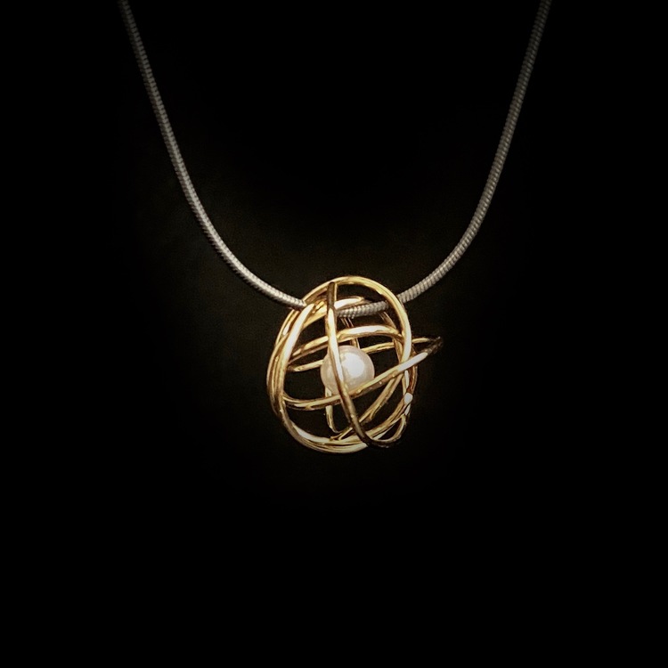 Trassel de Luxe guld silver halsband ETENA