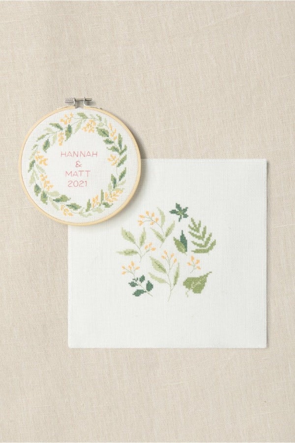 Broderikit korsstygn "The serene leaves"