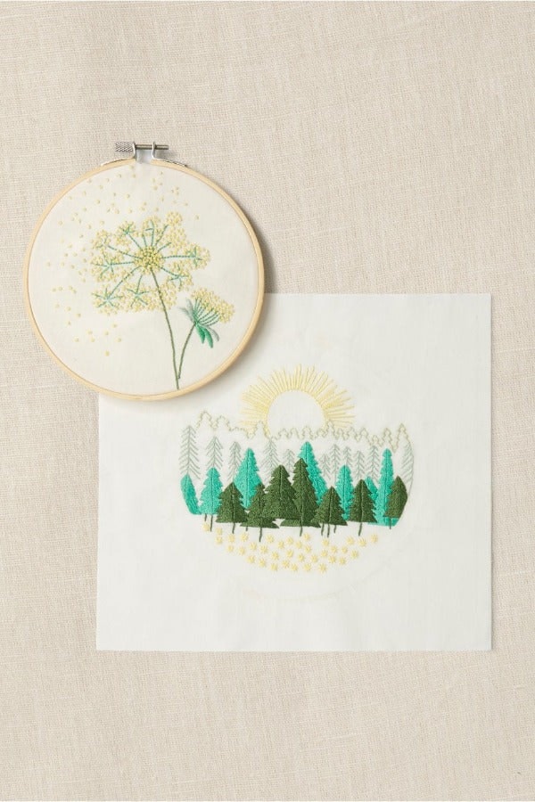 Broderikit "The woodland walk"