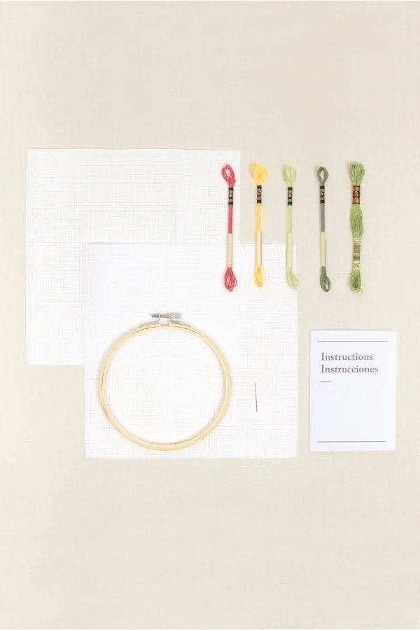 Broderikit korsstygn "The serene leaves"