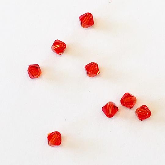 Pärla bicone glas röd 4mm 10-p