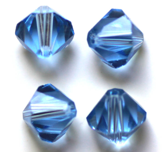 Pärla bicone glas ljusblå 2mm