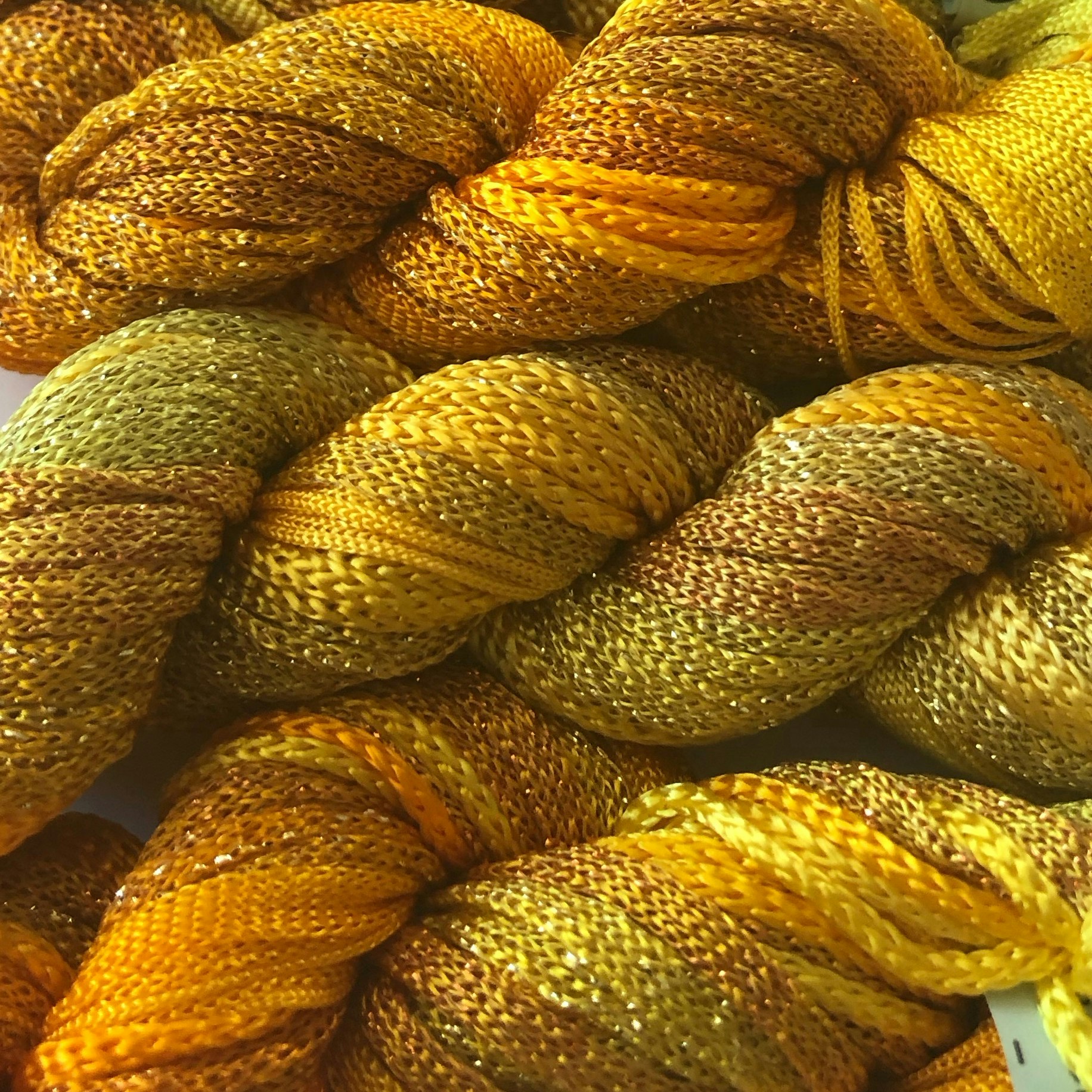 Knitted Selection gul