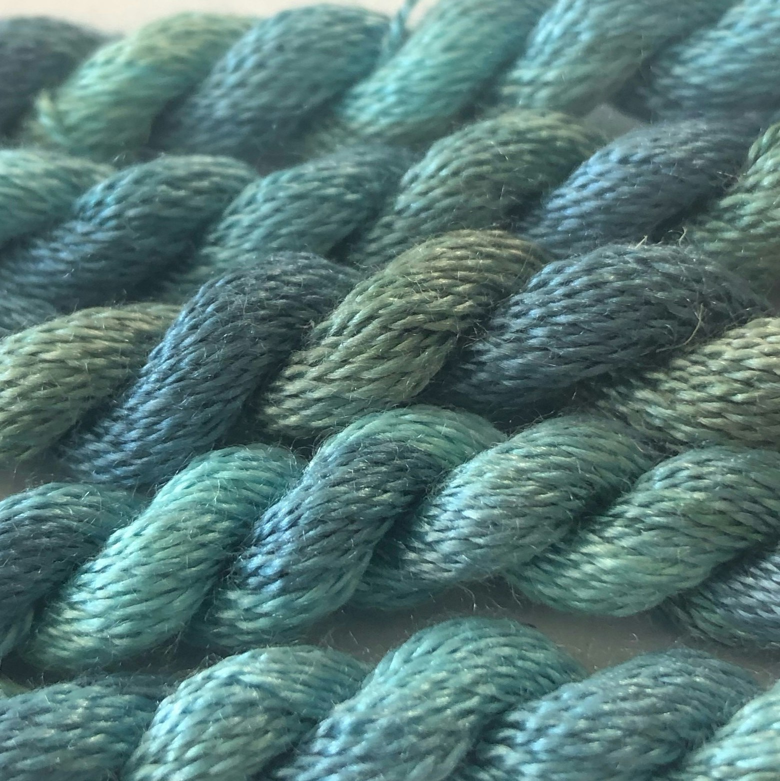 Broderigarn Silke fin turkosblå