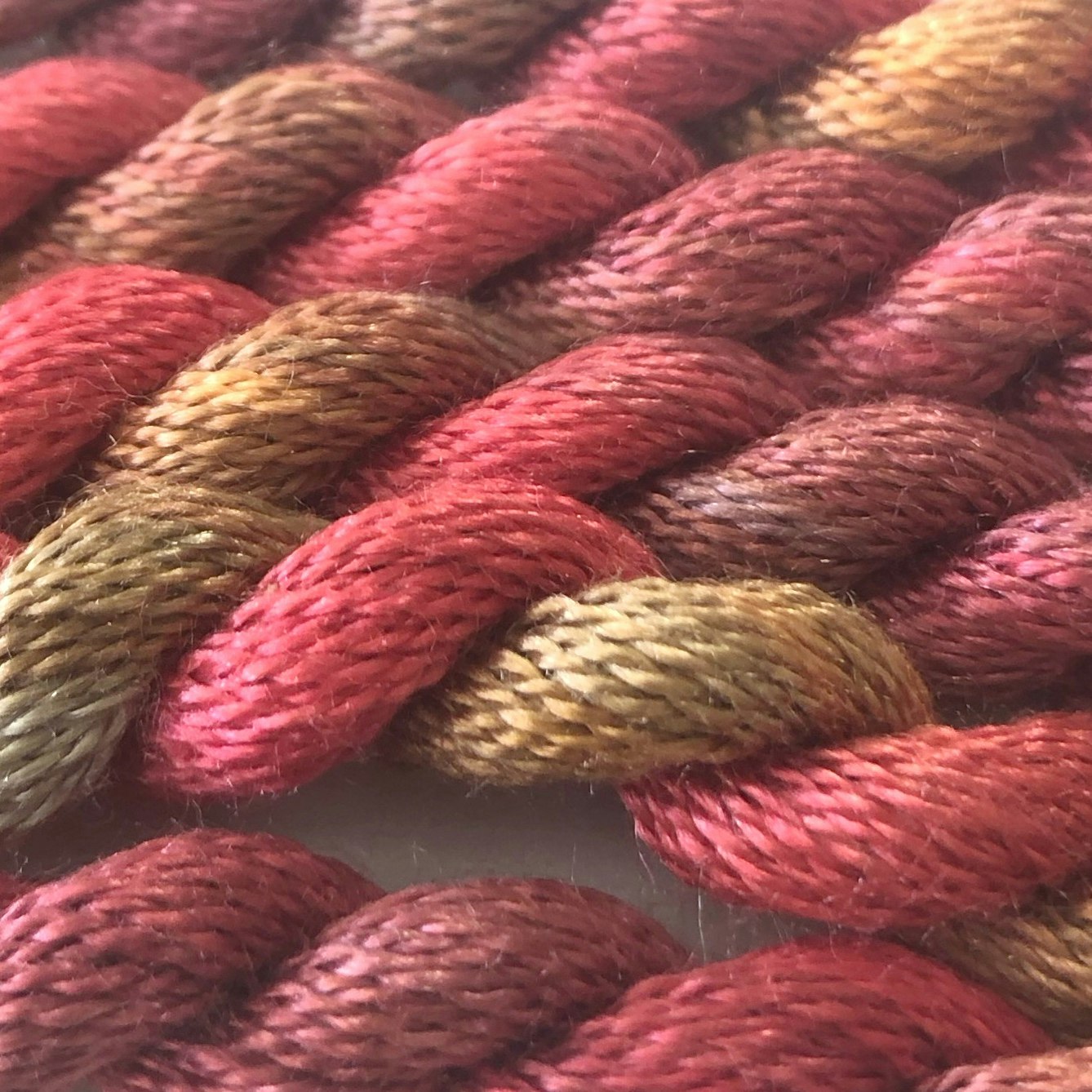 Broderigarn Silke fin orange-röd