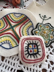 Prova-på arkaiskt broderi 7/9