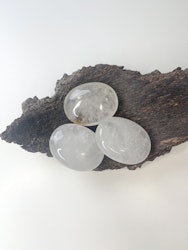 Bergskristall (clear quartz), touchestone