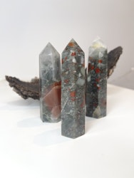 African bloodstone, polerad kristallspets