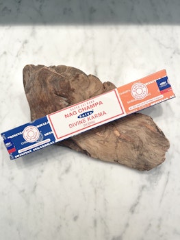 Divine Karma, Nag champa Rökelse