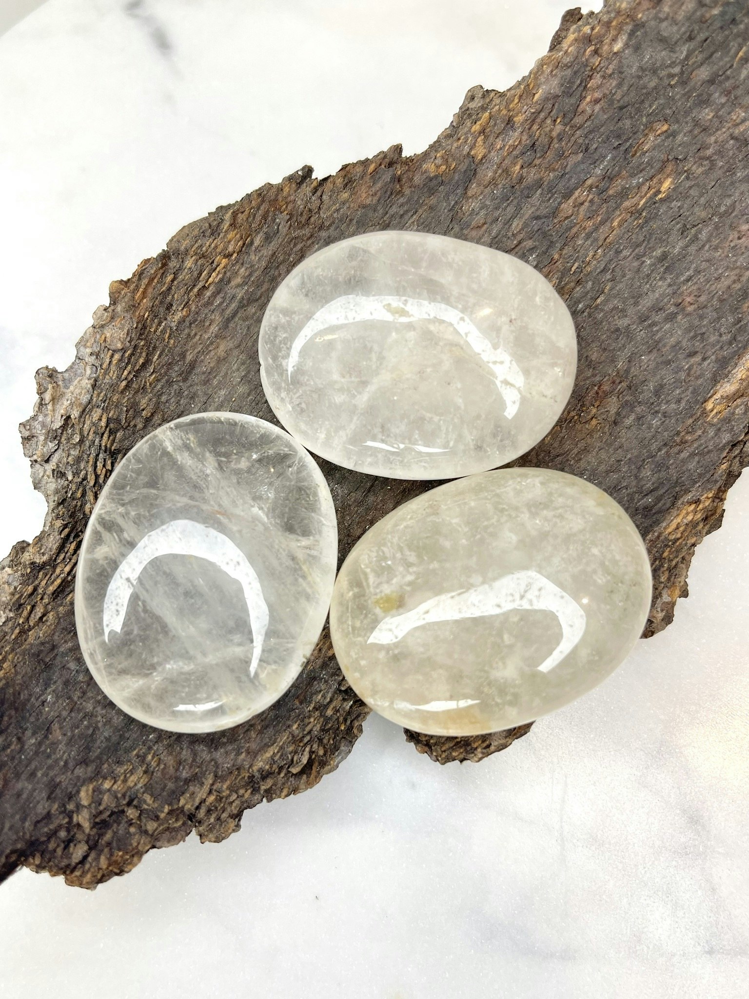 Bergskristall (clear quartz), liten touchstone