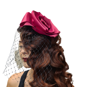 Veil of Vision - "Fascinator" Stor ros med flor