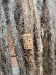 "Träklubba" - Trädekoration till dreads (8mm hål)