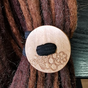 ButtonLOXX - Bee (40mm Oak)