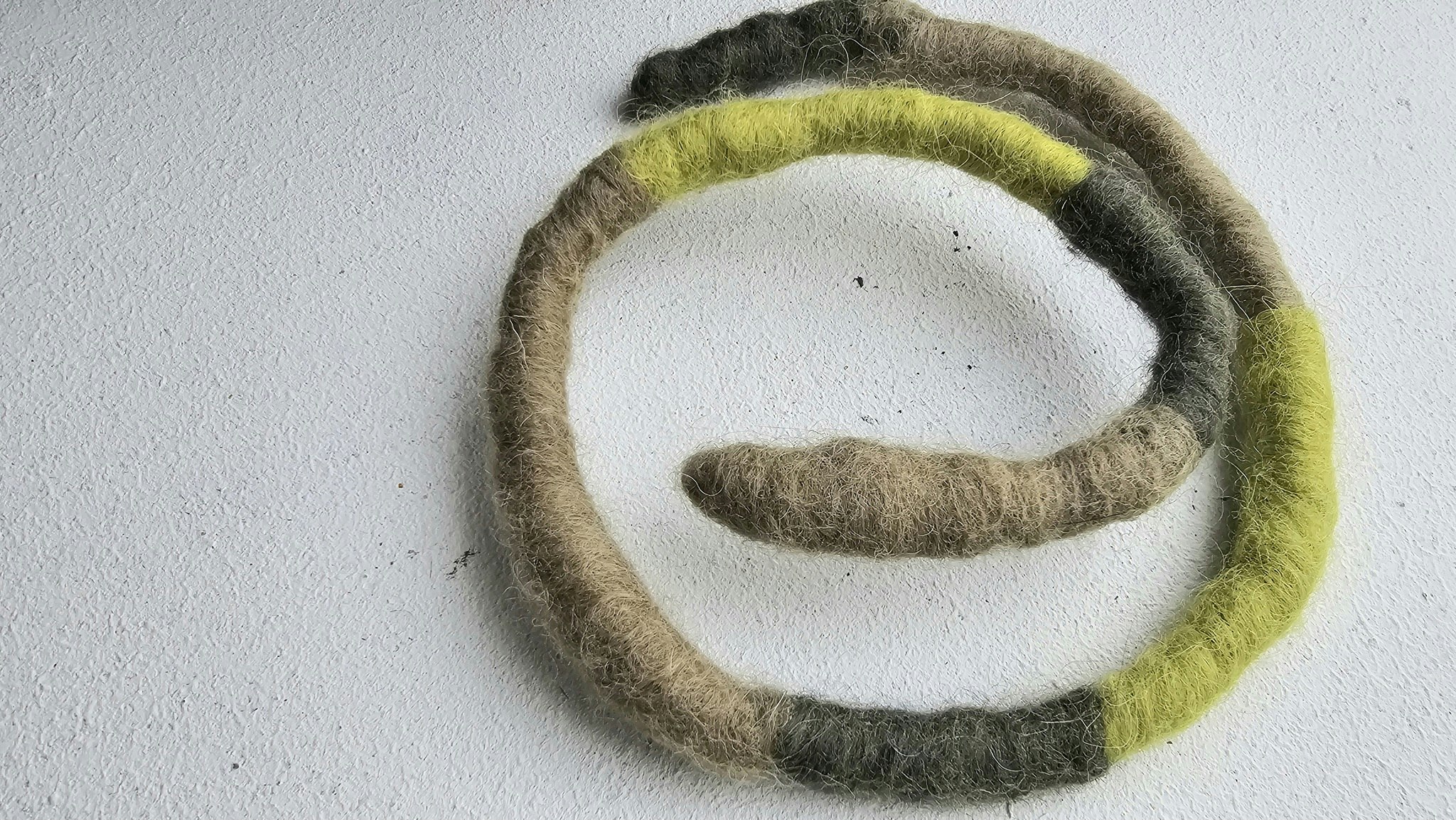 Spirallock Ljusgrön/Grå/Grön (Extra Stark)
