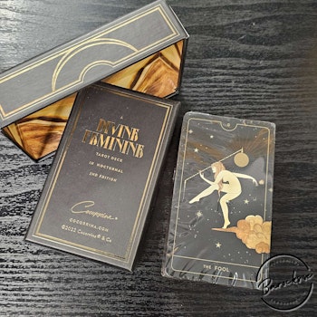 Cocorrina - Divine Feminine Tarot Kort