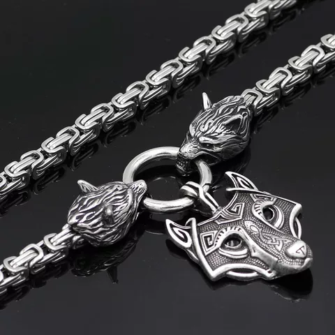 Wolf Freke Necklace (More eye colors)
