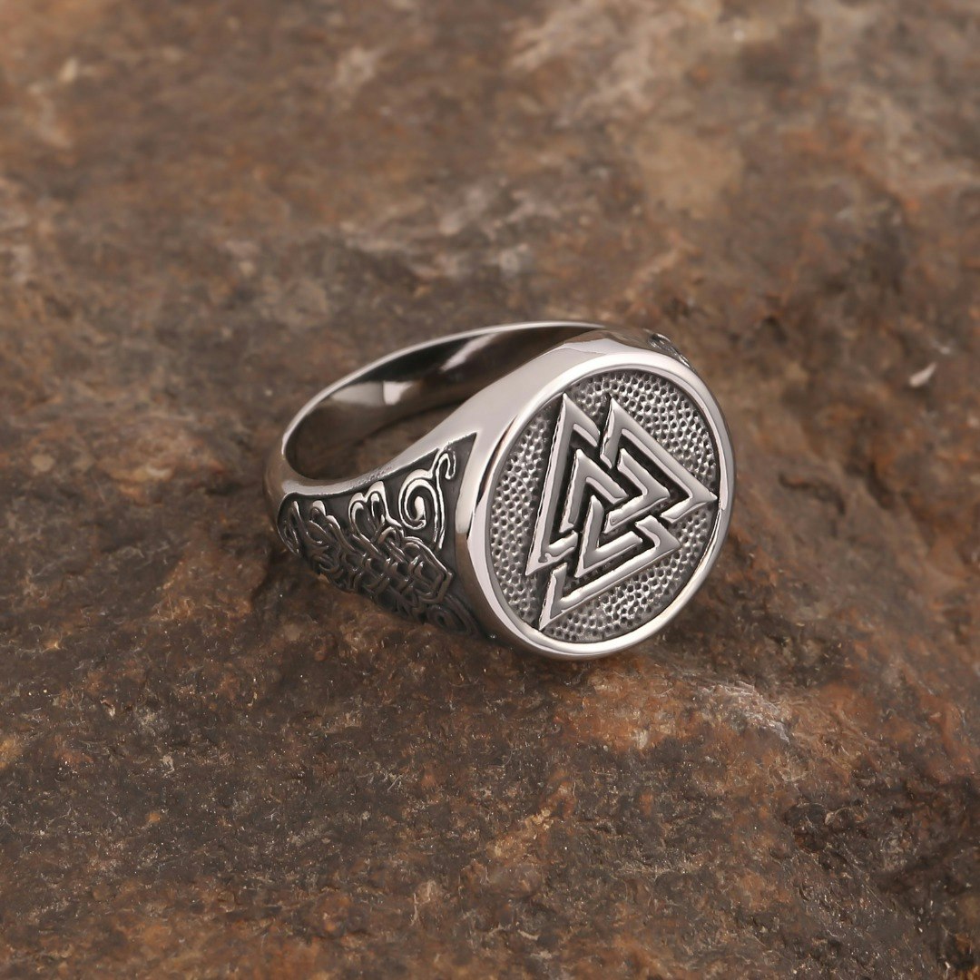 Ring Viking (Multiple colors)