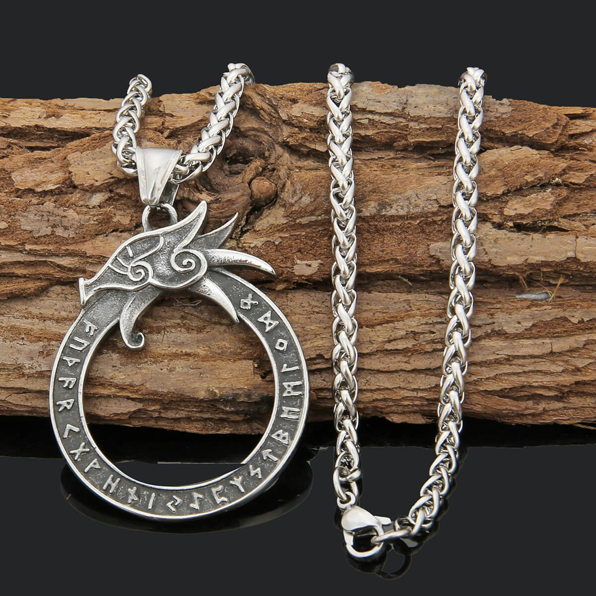 Halsband Jörmundgandr Futhark