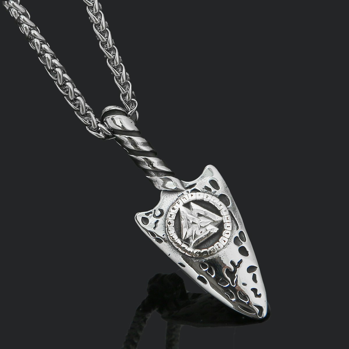 Necklace Valknut Spear