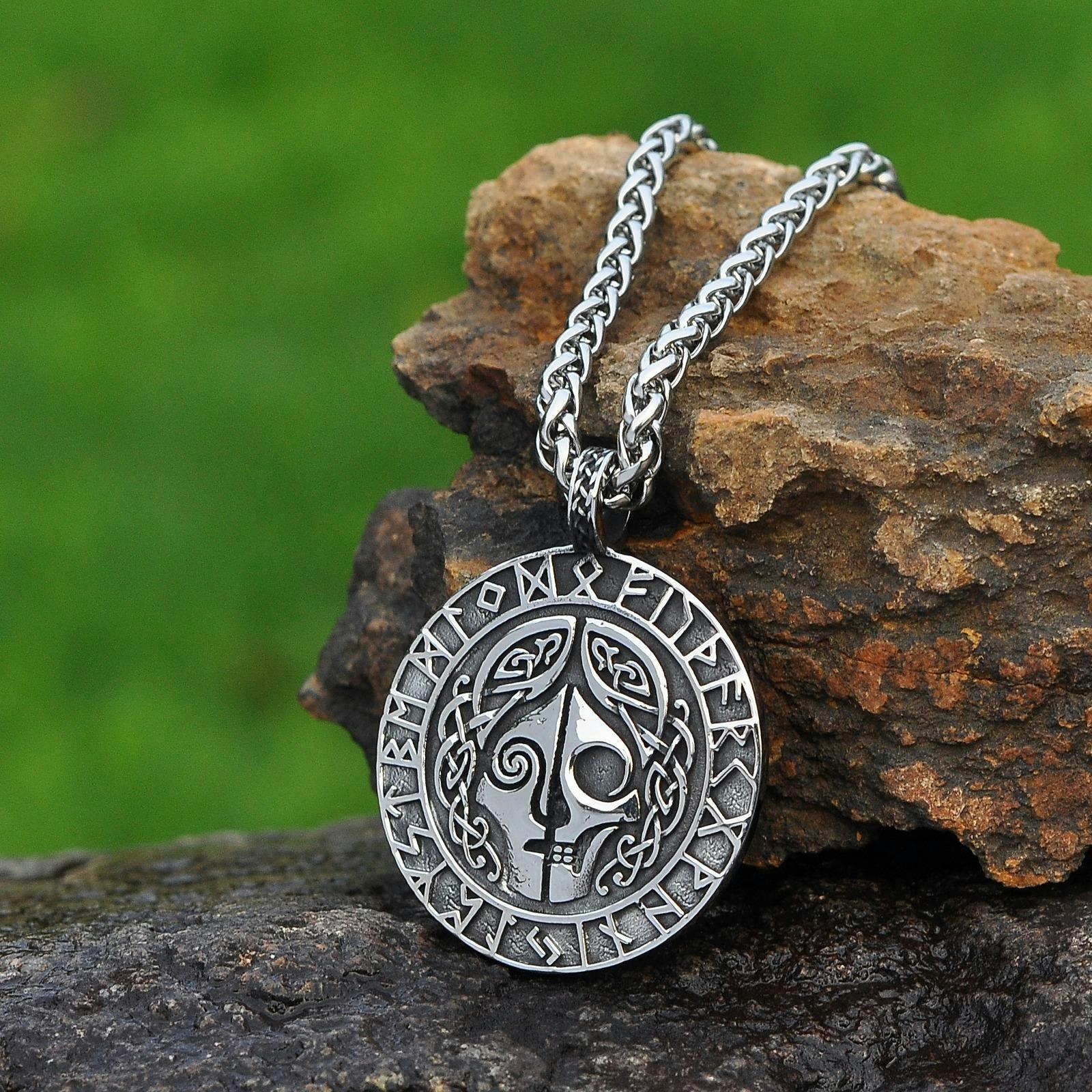 Necklace Viking Skull (More Colors)