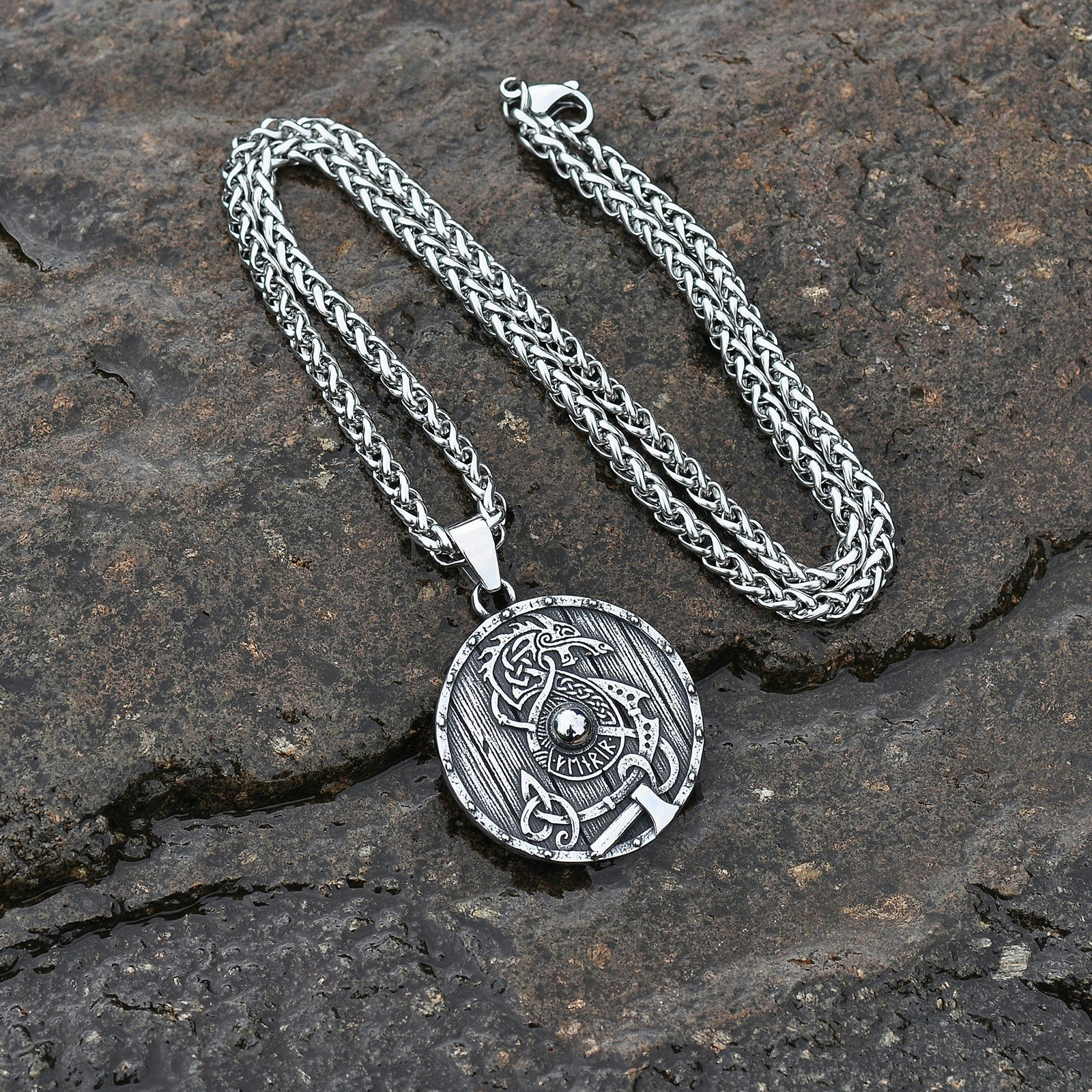 Halskjede Sköld av Fenrir-ᚠ ᛖ ᚾ ᚱ ᛁ ᚱ