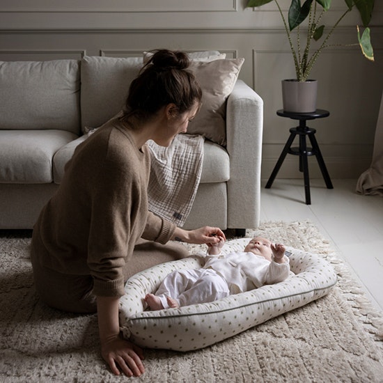 Meadow Baby Sleep Nest