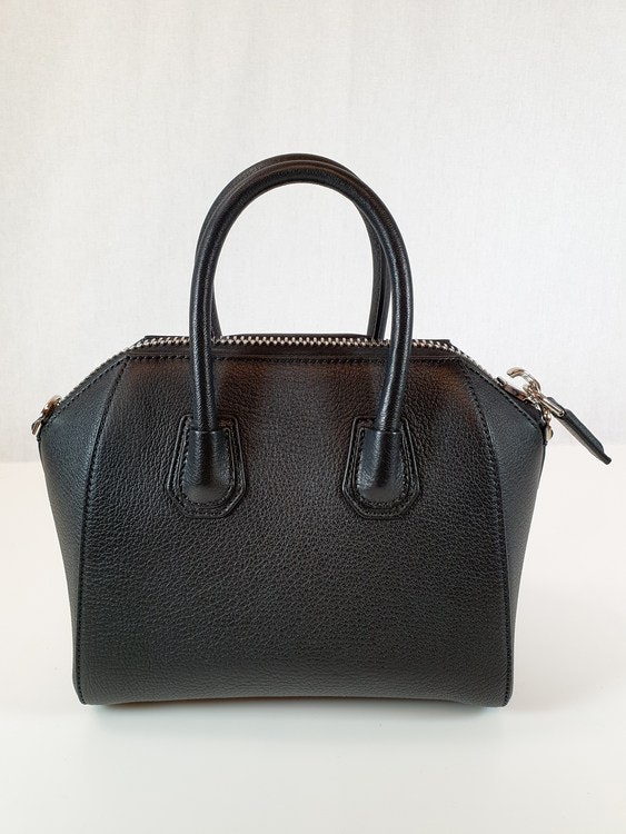 Givenchy Pre-owned Antigona Mini Leather Shoulder Bag- Black