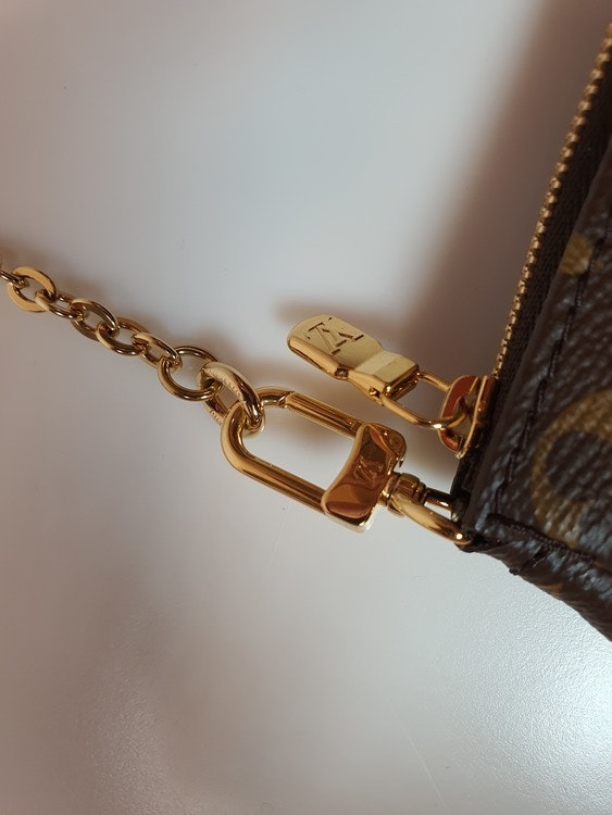 Louis Vuitton Pre-owned Multi Pochette Accessories with Green Strap