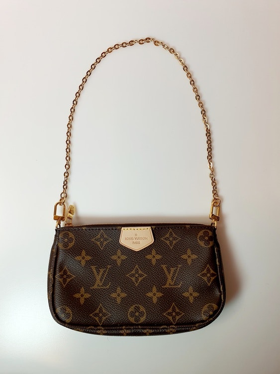 Louis Vuitton Pre-owned Multi Pochette Accessories with Green Strap