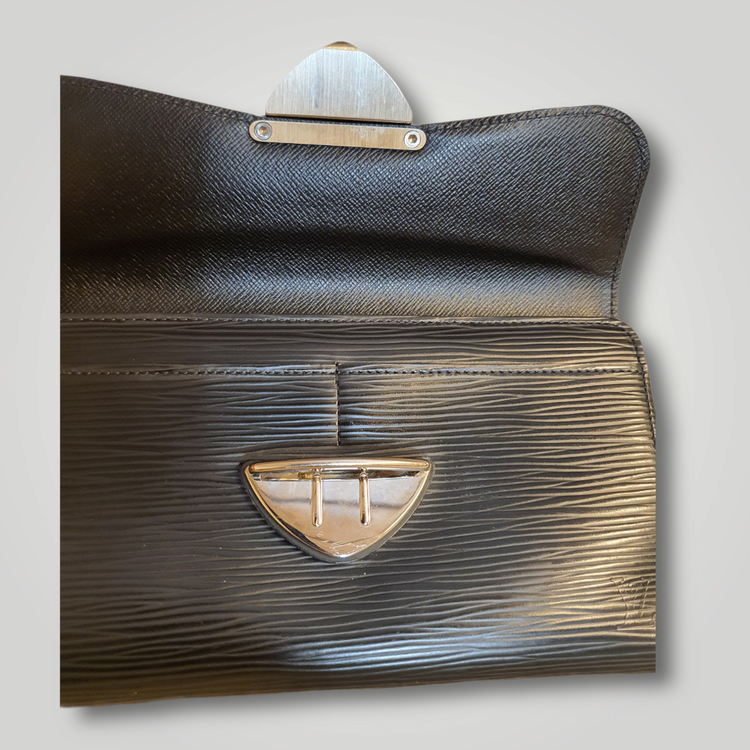 Louis Vuitton Pre-owned Cassis EPI Leather Eugenie in Black SH2021-244