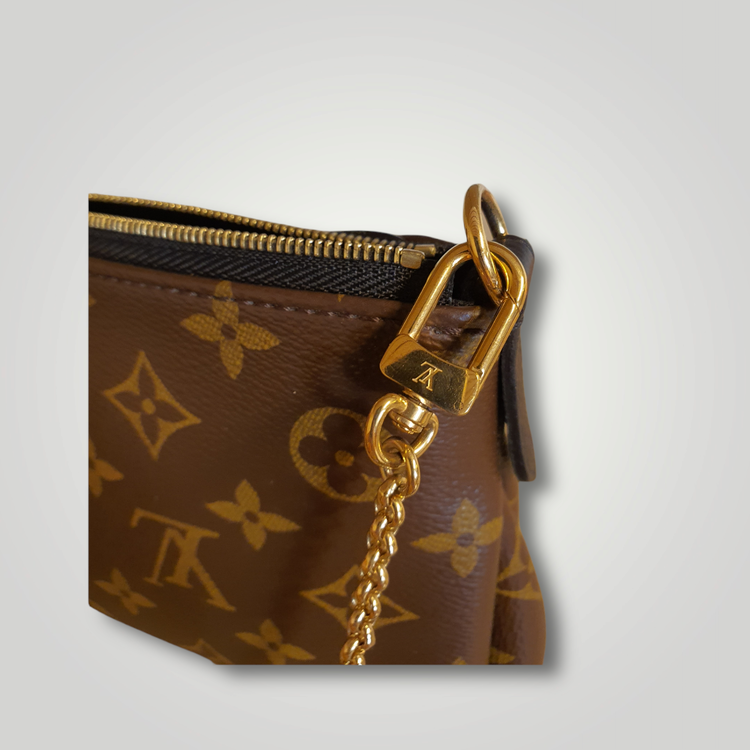 Shop Louis Vuitton MONOGRAM 2023 SS Monogram Unisex Leather Logo Clutches  (M46696) by Bellaris