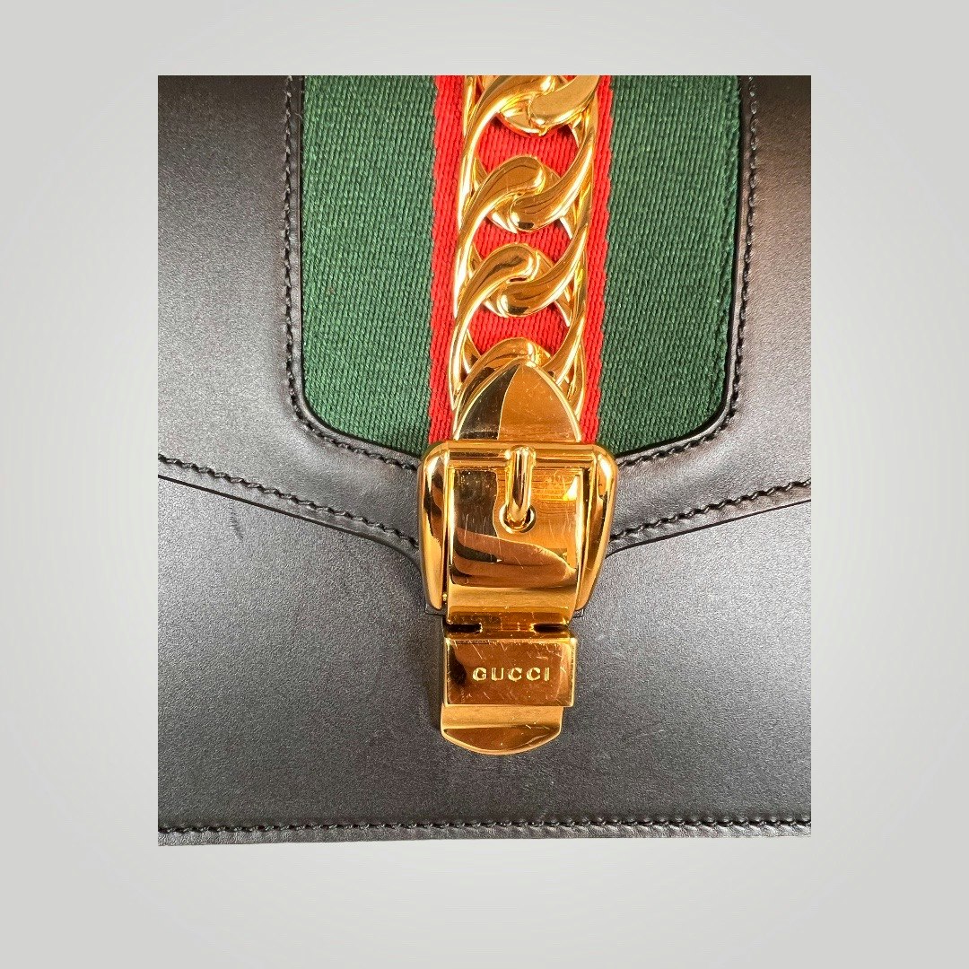Gucci Pre-owned Sylvie Shoulder Bag